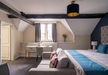 Craftsmanship and Comfort: Inside the Rooms of Mercure Whately Hall Image